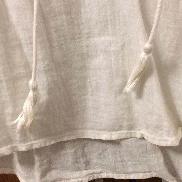 ZARA | white blouse with tassel tie front - Picture 4 of 4